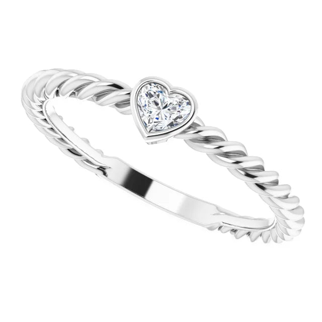 1/6 CTW Natural Heart Shaped Diamond Rope Band Ring in 14K White Gold 