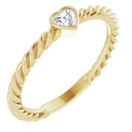 1/6 CTW Natural Heart Shaped Diamond Rope Band Ring in 14K Yellow Gold 